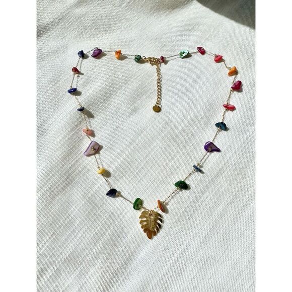 Multicolor stone palm leaf summertime Bohemian necklace  - Picture 4 of 6